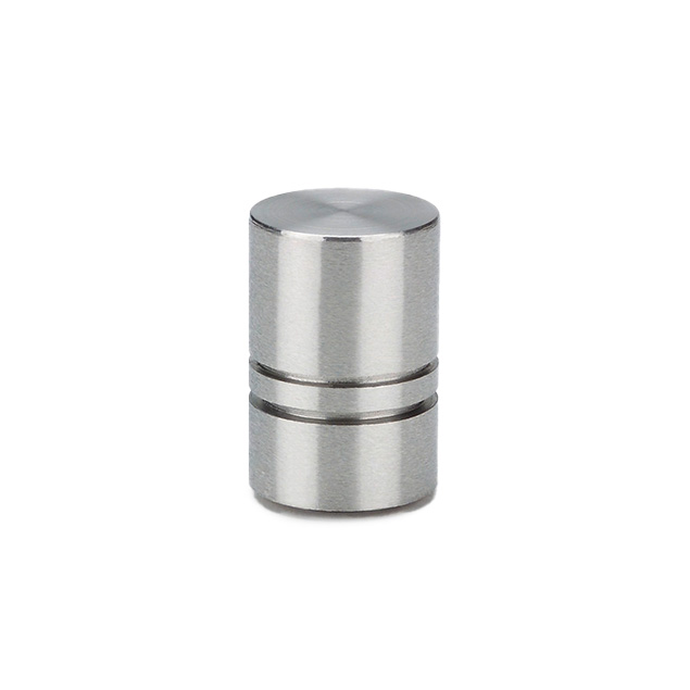 Gumb - plemeniti čelik