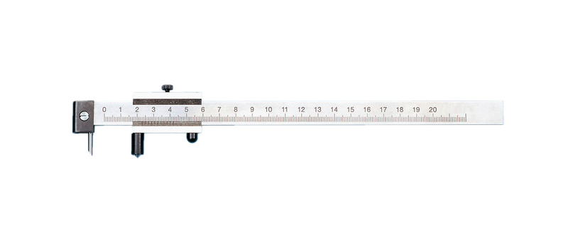 Univerzalno pomično mjerilo za ucrtavanje