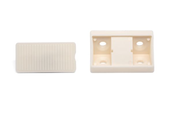 KUTNI PRIČVRSNIK S POKLOPCEM-PLAST-SLONOVAČA