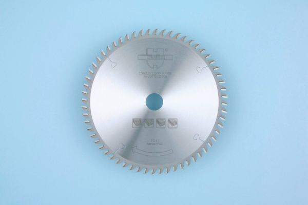 LIST KRUŽNE PILE-STAND.-DRVO-HM-60 Z-250X60X30