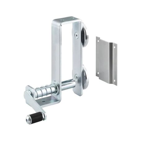 NAMOTAČ TRAKE S ČEGRTALJKOM