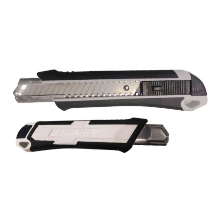 SKALPEL TESLER PRO 18mm